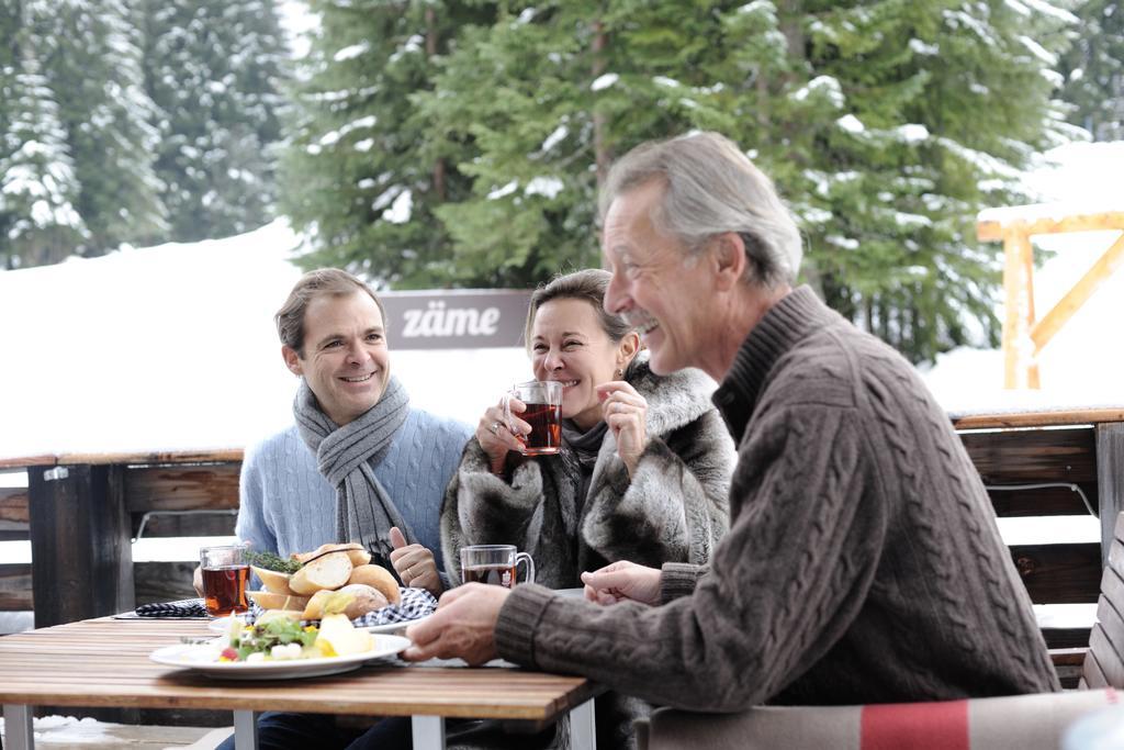 Saanewald Lodge Saanenmöser Eksteriør billede